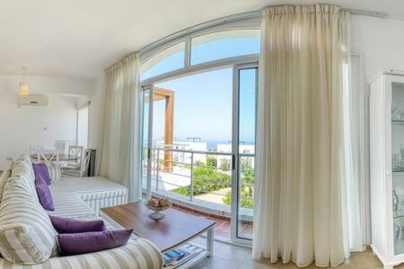 Joya Cyprus Mermaid Penthouse Apartment Agios Amvrosios  Екстериор снимка